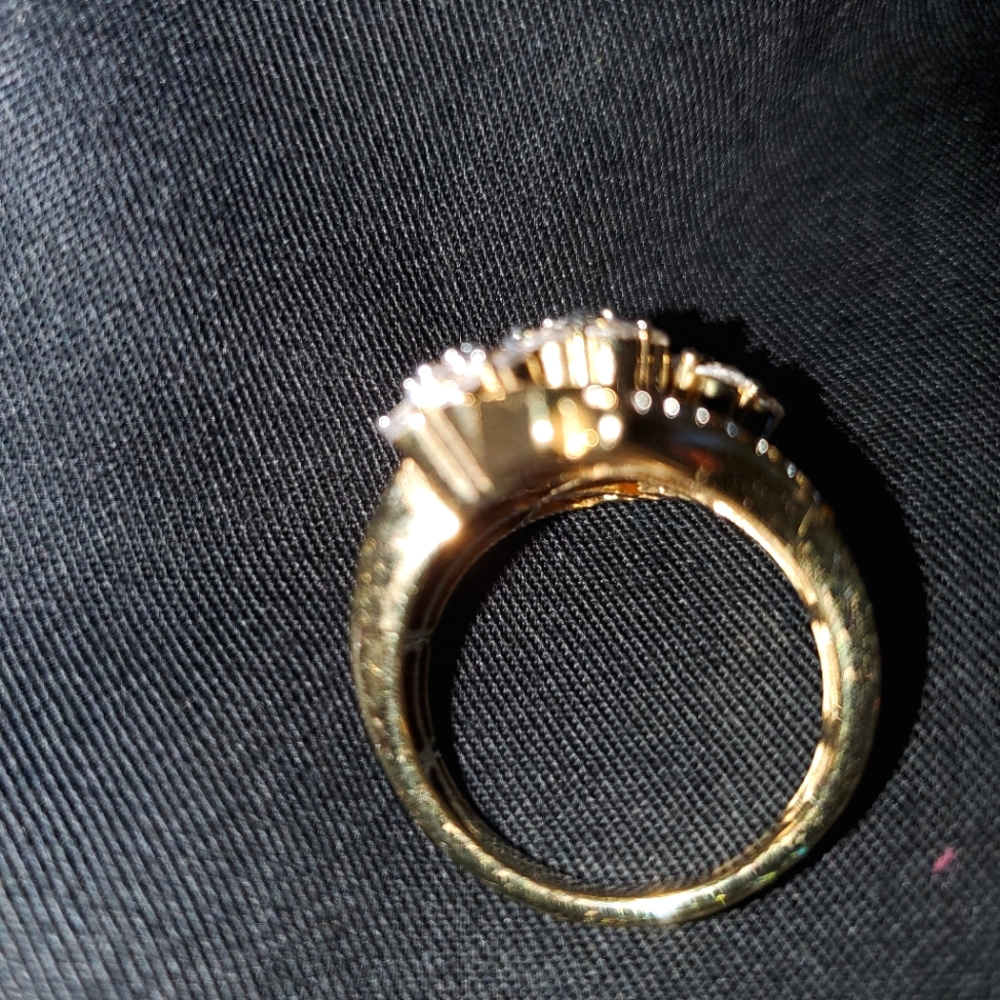 Ladies Diamond Simulate Round & Baguette ring